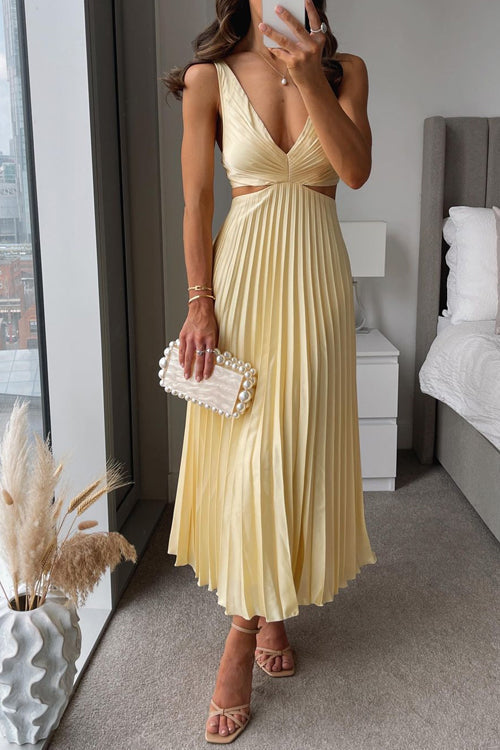 Vestido largo plisado con escote en V y cintura alta