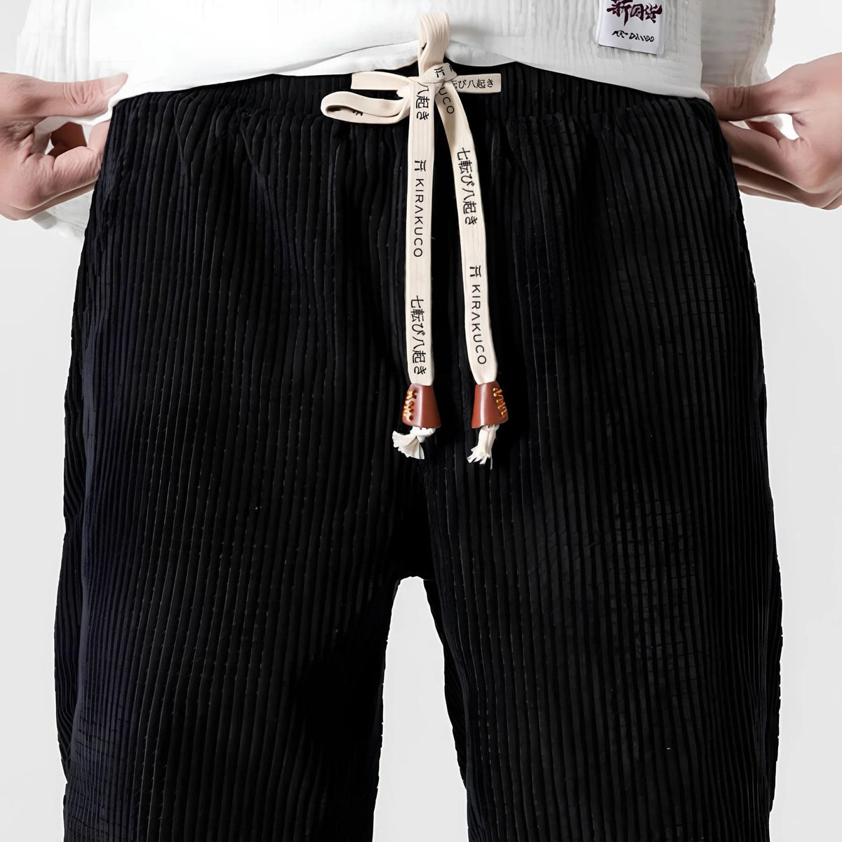 Pantalón de algodón y poliéster de corte holgado