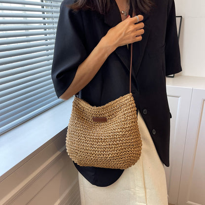 Bolso de hombro trenzado