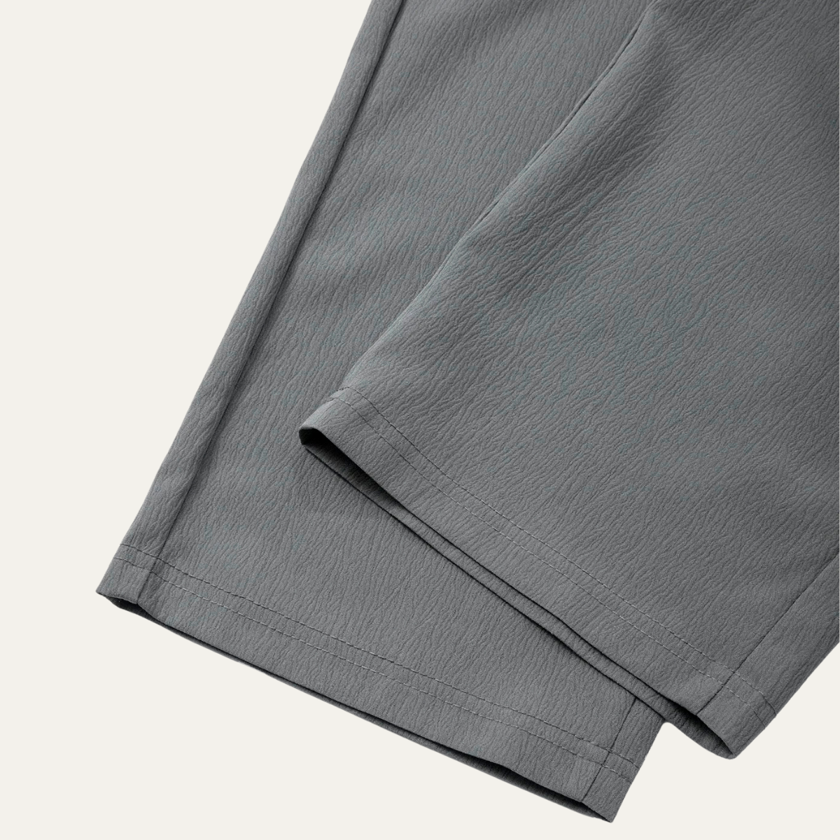 Pantalón recto con cintura elástica y cordón ajustable