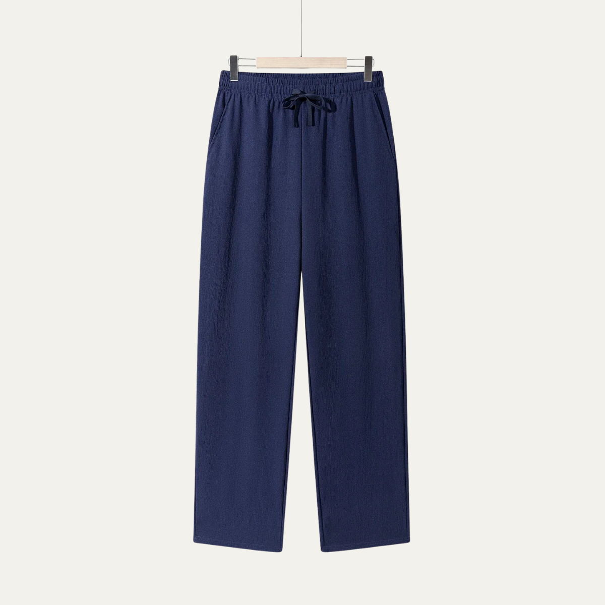 Pantalón recto con cintura elástica y cordón ajustable