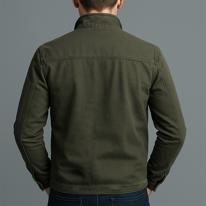 Chaqueta con cuello alto, cremallera y bolsillos múltiples